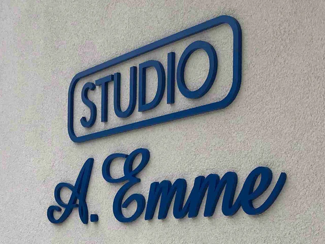 INSEGNE PUBBLICITARIE